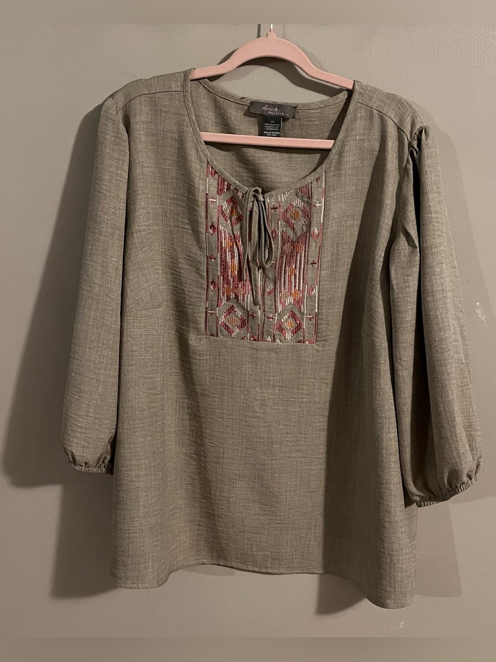 $6💙Bundled Olivia & Martin Blouse